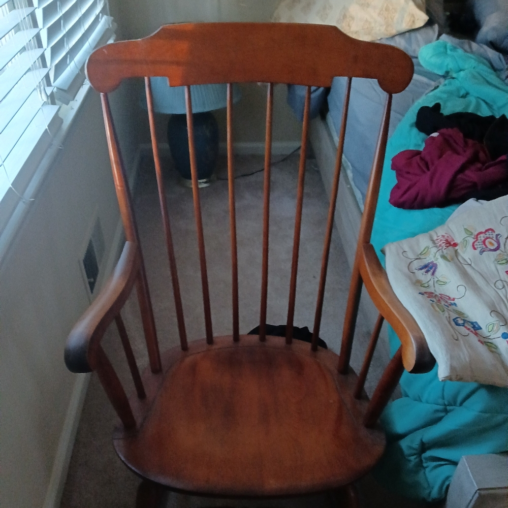BEAUTIFUL NICHOLAS AND STONE ANTIQUE ROCKING CHAIR